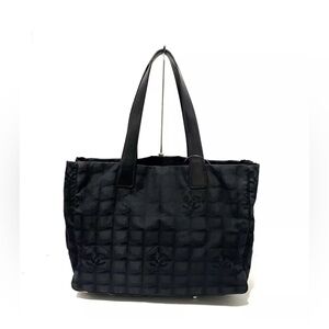 Auth CHANEL New Travel Line Tote MM - Black Nylon Jacquard Bag